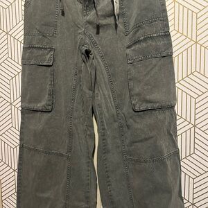 Denim Co. Grey Wide-Leg Cargo Pants – New with Tags